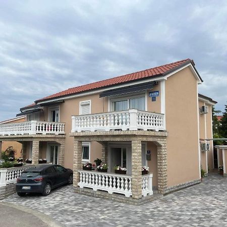 Apartments Ostojic Krk Town Exterior photo