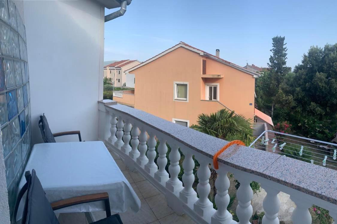 Apartments Ostojic Krk Town Exterior photo