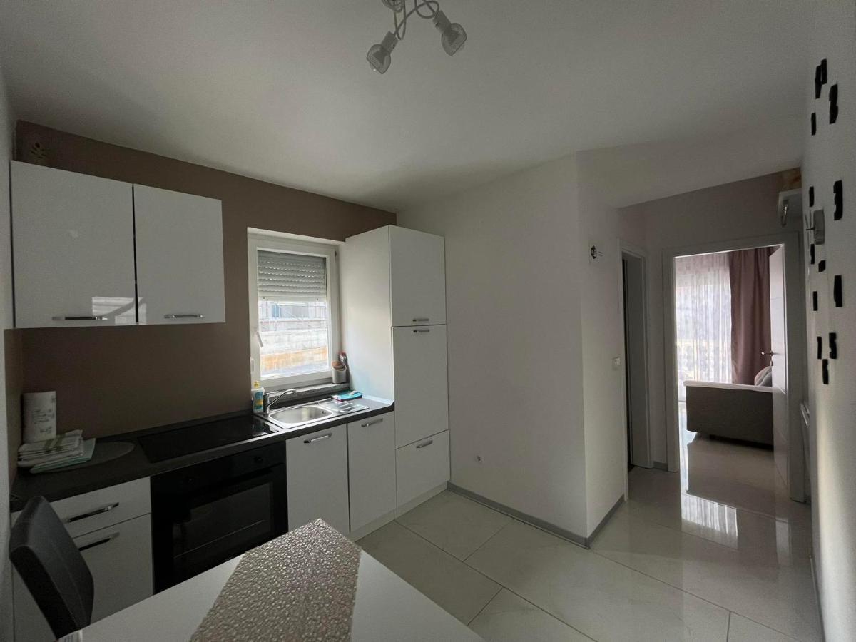 Apartments Ostojic Krk Town Exterior photo